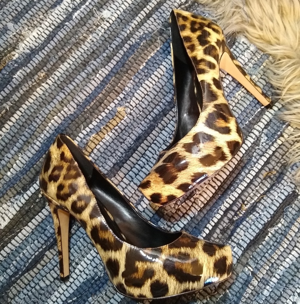 Bcbgeneration Nwot Leopard Print Platform Heels - image 1